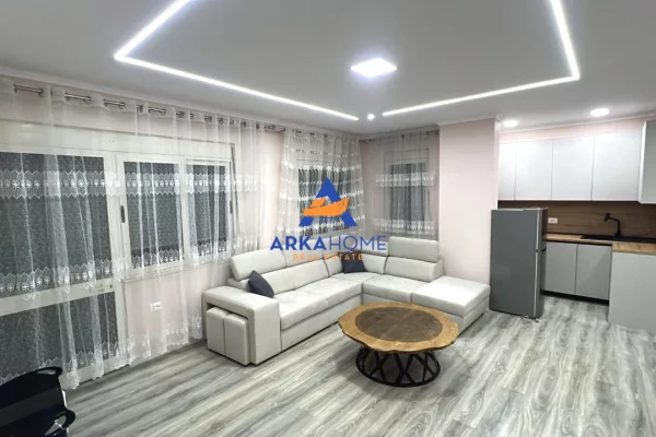 JEPET APARTMENT ME QERA 1+1+VERANDE "LIQENI I THATE , RRUGA PETI" 65.000 LEKE