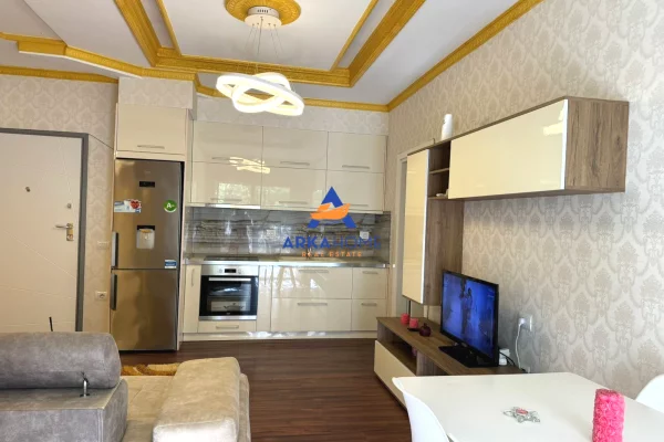 Shtepi me qera Apartament ne Tirane, 2+1, Mobilimi E mobiluar, Pagesa 750  Euro.