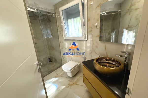 Shtepi me qera Apartament ne Tirane, 2+1, Mobilimi E mobiluar, Pagesa 750  Euro.