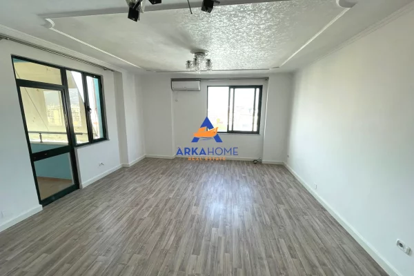 Ambient biznesi me qera 1+1 ne Tirane - 1,000 Euro