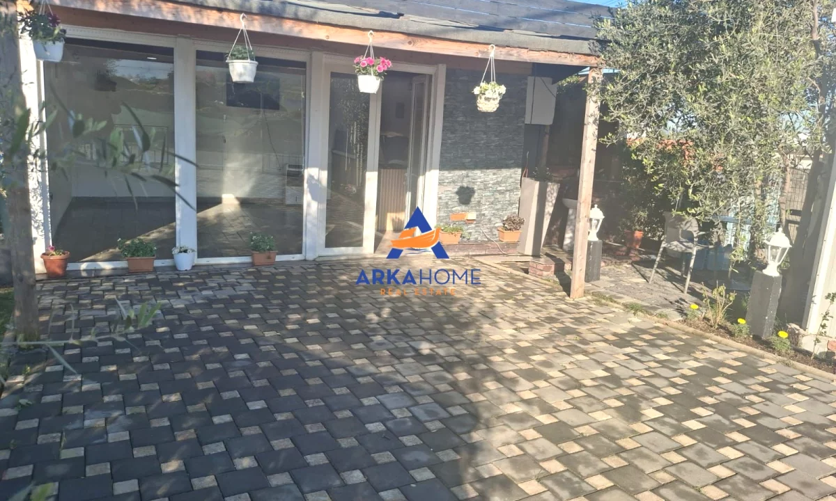 JEPET AMBJENT BIZNESI ME QERA 160M2 "BATHORE" 38000 LEKE