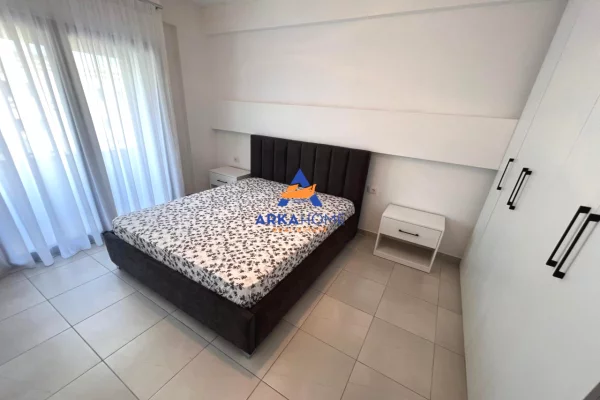 Shtepi me qera Apartament ne Tirane, 2+1, Mobilimi E mobiluar, Pagesa 682  Euro.