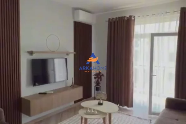 Shtepi me qera 2+1 ne Tirane - 682 Euro