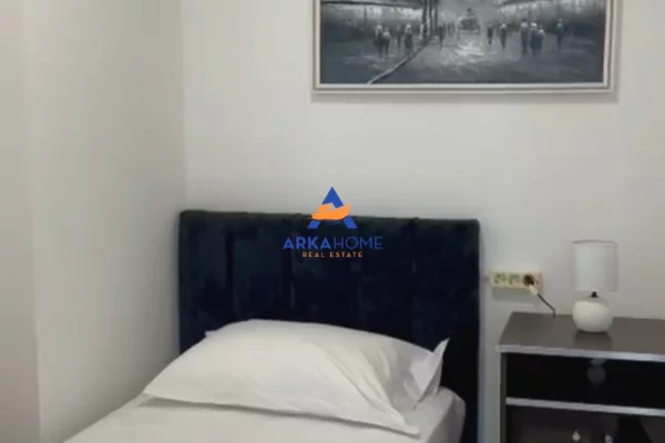 Shtepi me qera Apartament ne Tirane, 2+1, Mobilimi E mobiluar, Pagesa 682  Euro.