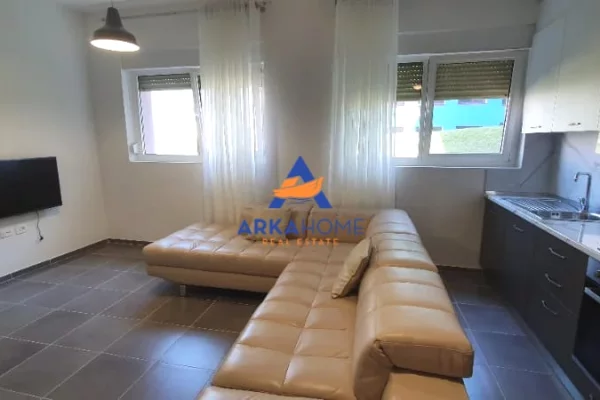 Shtepi me qera Apartament ne Tirane, 2+1, Mobilimi E mobiluar, Pagesa 472  Euro.