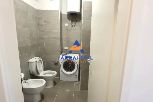 Shtepi me qera Apartament ne Tirane, 2+1, Mobilimi E mobiluar, Pagesa 472  Euro.