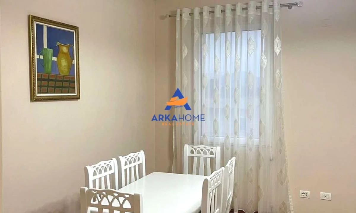 Shtepi me qera Apartament ne Tirane, 2+1, Mobilimi E mobiluar, Pagesa 550  Euro.