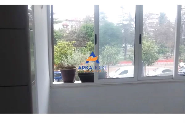 Shtepi me qera Apartament ne Elbasan, 1+1, Mobilimi Bosh, pa mobiluar, Pagesa 314  Euro.