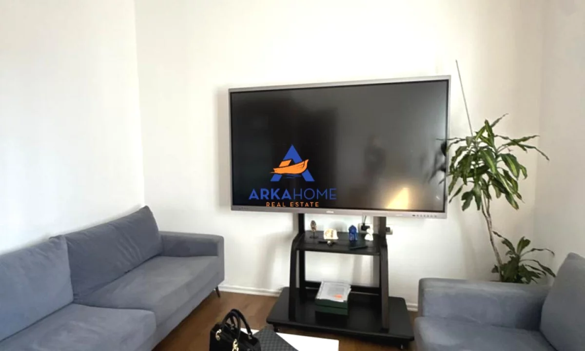 AMBJENT ZYRASH ME QERA 250 M2 