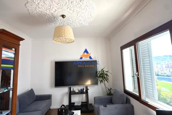 AMBJENT ZYRASH ME QERA 250 M2 