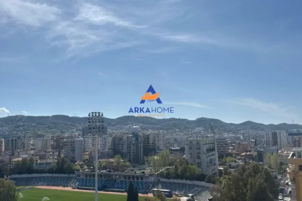 AMBJENT ZYRASH ME QERA 250 M2 