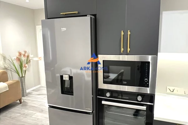 Shtepi me qera Apartament ne Tirane, 2+1, Mobilimi E mobiluar, Pagesa 786  Euro.