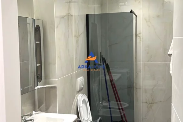 Shtepi me qera Apartament ne Tirane, 2+1, Mobilimi E mobiluar, Pagesa 786  Euro.