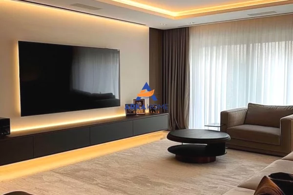 Shtepi ne shitje 2+1 ne Tirane - 300,000 Euro