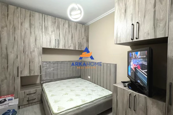 Shtepi me qera Apartament ne Tirane, 1+1, Mobilimi E mobiluar, Pagesa 600  Euro.