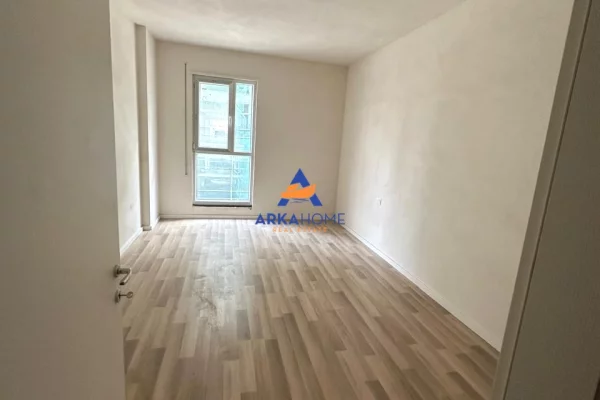 Shtepi me qera Apartament ne Tirane, 2+1, Mobilimi Bosh, pa mobiluar, Pagesa 629  Euro.