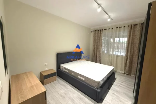 Shtepi me qera Apartament ne Tirane, 2+1, Mobilimi E mobiluar, Pagesa 850  Euro.