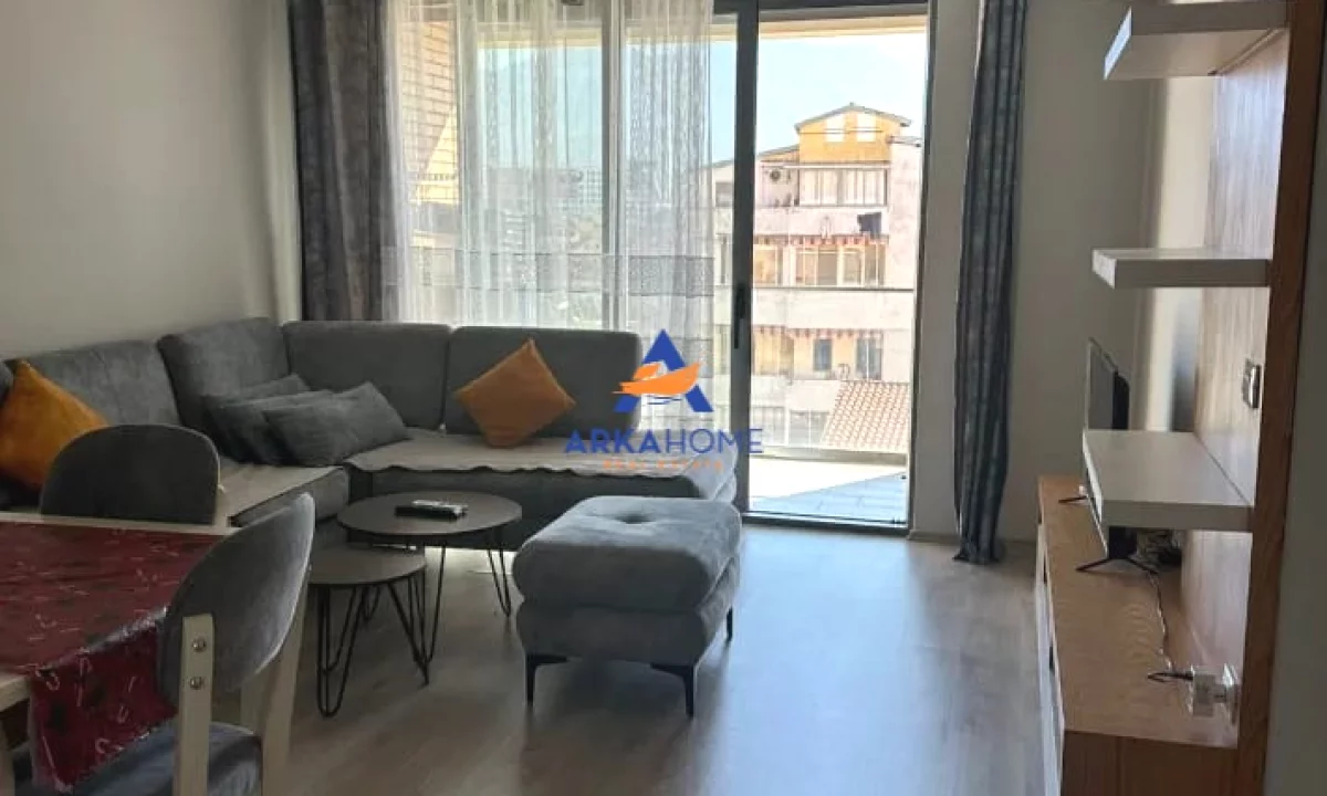 Shtepi me qera Apartament ne Tirane, 1+1, Mobilimi E mobiluar, Pagesa 600  Euro.