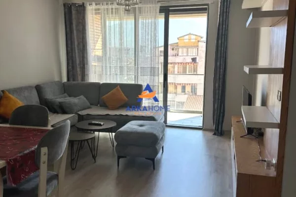 JEPET ME QERA APARTAMENT 1+1+BALLKON "KOMPLEKSI FIORI DI BOSCO" 600 EURO