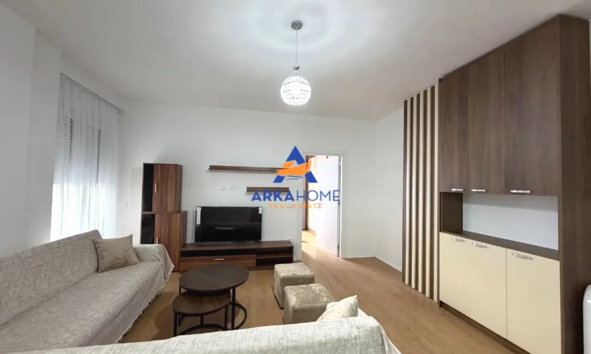 Shtepi me qera Apartament ne Tirane, 1+1, Mobilimi E mobiluar, Pagesa 600  Euro.
