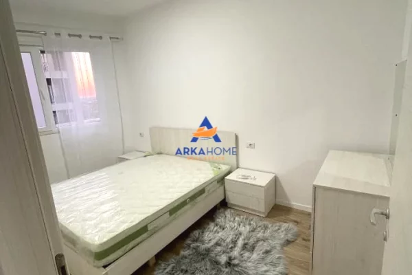 Shtepi me qera Apartament ne Tirane, 1+1, Mobilimi E mobiluar, Pagesa 629  Euro.