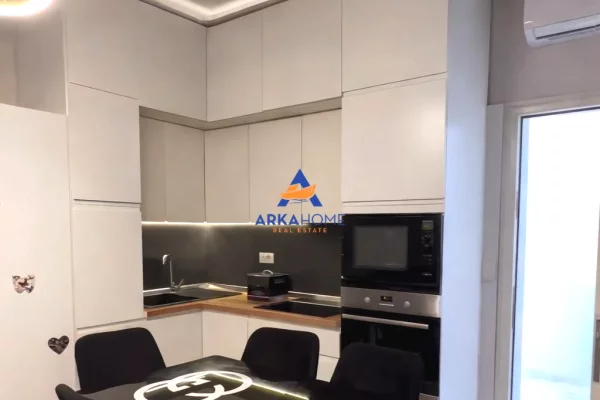 Shtepi me qera Apartament ne Tirane, 1+1, Mobilimi E mobiluar, Pagesa 550  Euro.