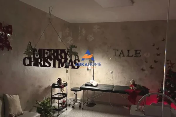 SHITET BIZNES 45M2 "RRUGA E KAVAJES" 6000 EURO