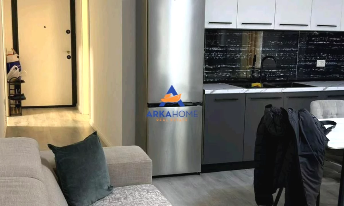 Shtepi me qera Apartament ne Tirane, 2+1, Mobilimi E mobiluar, Pagesa 700  Euro.