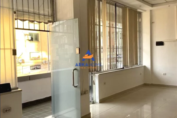 SHITET DYQAN 70M2 "TEK VILA GOLD" 187000 EURO