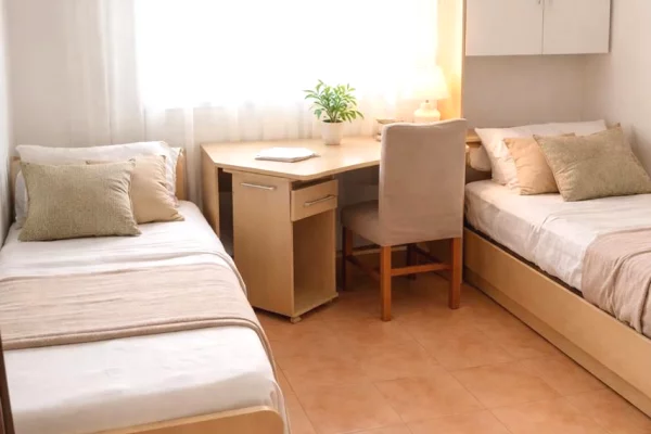Shtepi me qera Apartament ne Tirane, 2+1, Mobilimi E mobiluar, Pagesa 550  Euro.
