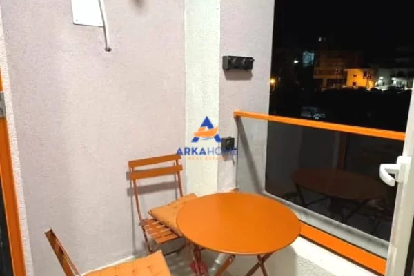 Shtepi me qera Apartament ne Tirane, 1+1, Mobilimi E mobiluar, Pagesa 400  Euro.