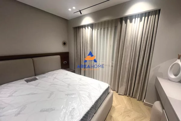 Shtepi me qera Apartament ne Tirane, 1+1, Mobilimi E mobiluar, Pagesa 1,000  Euro.