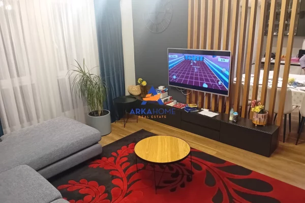 Shtepi me qera Apartament ne Tirane, 3+1, Mobilimi E mobiluar, Pagesa 1,000  Euro.