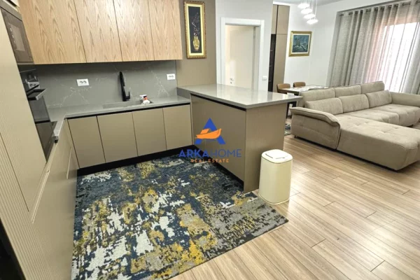 Shtepi me qera Apartament ne Tirane, 3+1, Mobilimi E mobiluar, Pagesa 1,950  Euro.