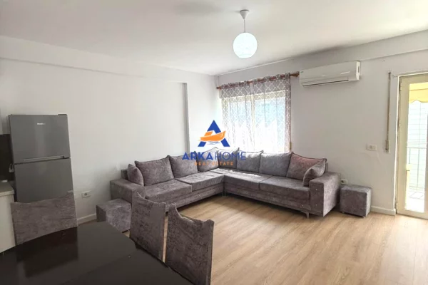 SHITET APARTAMENT 1+1+BALLKON " PRANË REPORT TV,ISH PARKU " 165.000 EURO