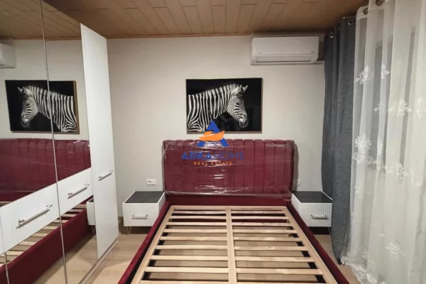 Shtepi me qera Apartament ne Tirane, 1+1, Mobilimi E mobiluar, Pagesa 577  Euro.