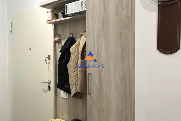 Shtepi me qera Apartament ne Tirane, 1+1, Mobilimi E mobiluar, Pagesa 577  Euro.