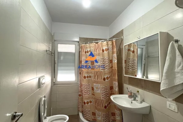 Shtepi me qera Apartament ne Tirane, 1+1, Mobilimi E mobiluar, Pagesa 577  Euro.