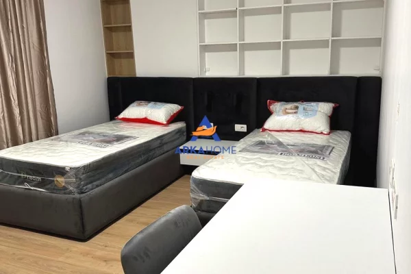 Shtepi me qera Apartament ne Tirane, 2+1, Mobilimi E mobiluar, Pagesa 1,300  Euro.