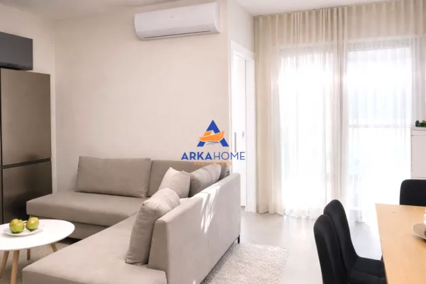 Shtepi me qera 2+1 ne Tirane - 950 Euro