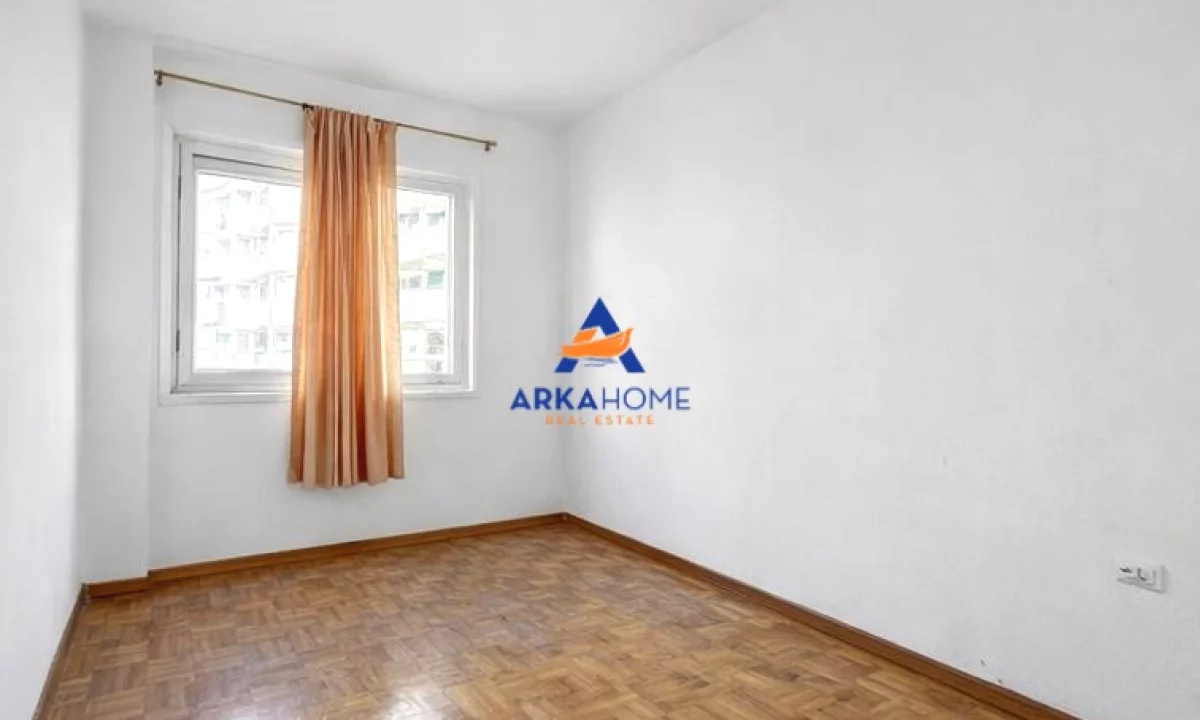 Shtepi ne shitje Apartament ne Tirane, 1+1, Mobilimi Pjeserisht e mobiluar, Pagesa 136,554  Euro.