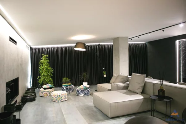 Shtepi ne shitje Apartament ne Tirane, 3+1, Mobilimi E mobiluar, Pagesa 850,000  Euro.