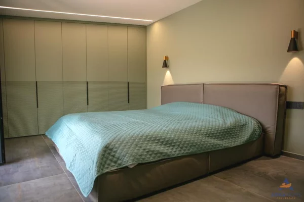 Shtepi ne shitje Apartament ne Tirane, 3+1, Mobilimi E mobiluar, Pagesa 850,000  Euro.