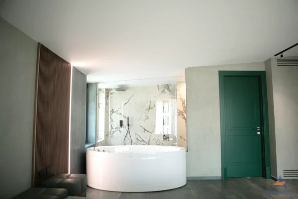 Shtepi ne shitje Apartament ne Tirane, 3+1, Mobilimi E mobiluar, Pagesa 850,000  Euro.