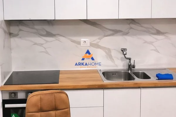 Shtepi ne shitje Apartament ne Tirane, 1+1, Mobilimi E mobiluar, Pagesa 117,000  Euro.