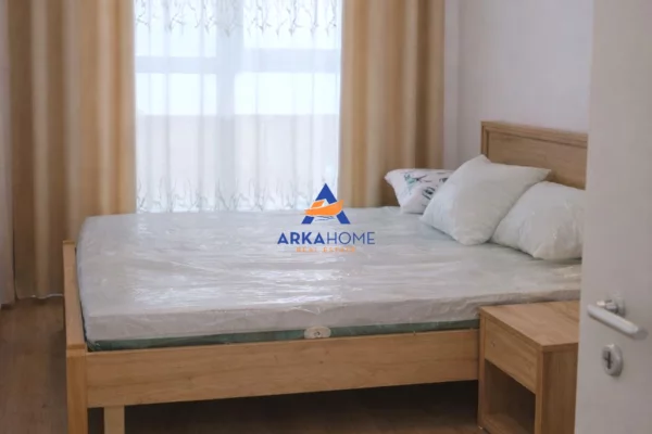 Shtepi ne shitje Apartament ne Tirane, 1+1, Mobilimi E mobiluar, Pagesa 117,000  Euro.