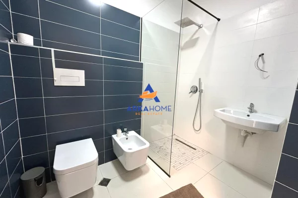 Shtepi me qera Apartament ne Tirane, 2+1, Mobilimi E mobiluar, Pagesa 1,500  Euro.