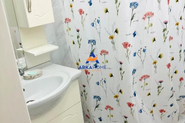 Shtepi me qera Apartament ne Tirane, 1+1, Mobilimi E mobiluar, Pagesa 578  Euro.