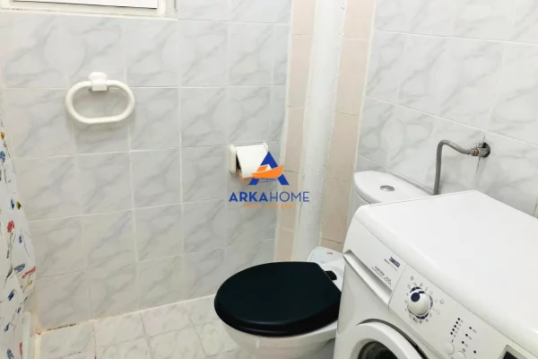 Shtepi me qera Apartament ne Tirane, 1+1, Mobilimi E mobiluar, Pagesa 578  Euro.