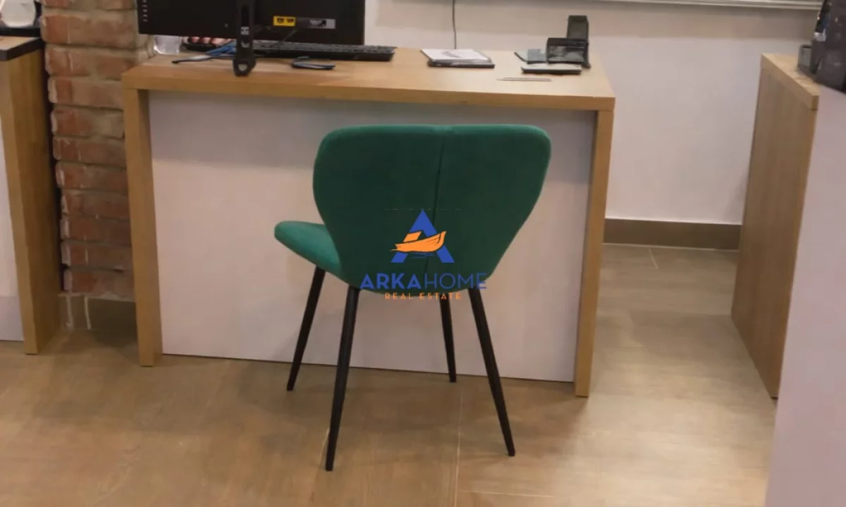 SHITET DYQAN 60M2 "AFER SHKOLLES SABAUDIN GARBANI, RRUGA MUHAMET GJOLLESHAJ" 260.000 EURO